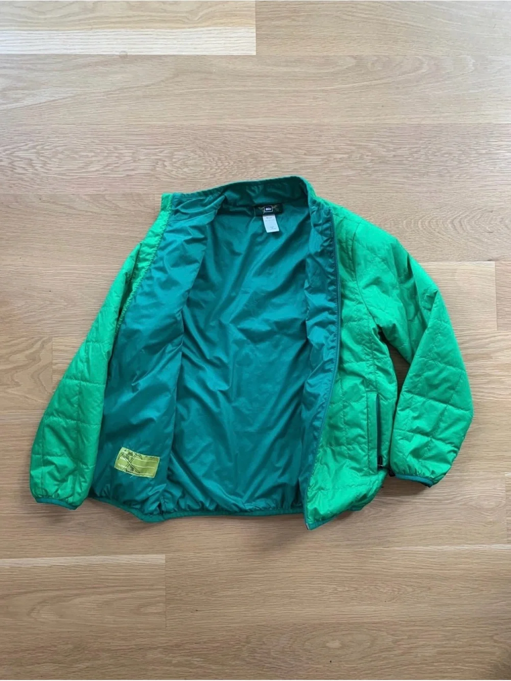 REI Kids Green Puffer Down Jacket Medium 10-12 - small stains